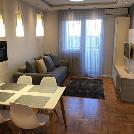 5 Stars Apartment With Free Garage Place Novi Sad Exterior photo