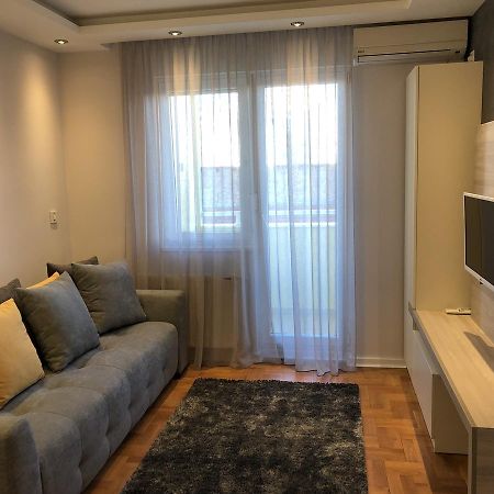 5 Stars Apartment With Free Garage Place Novi Sad Exterior photo